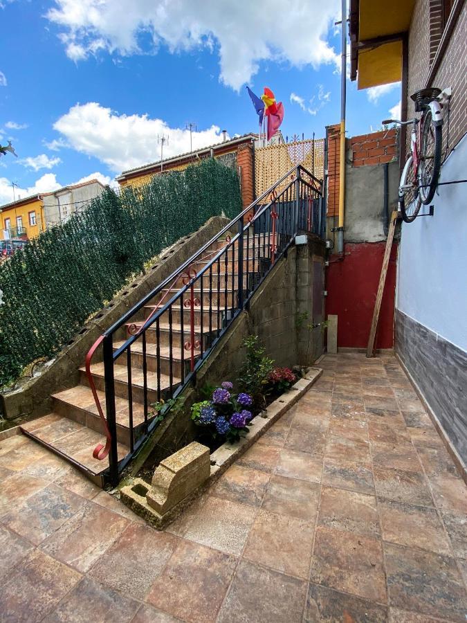 casa julian Villa Cistierna Exterior foto