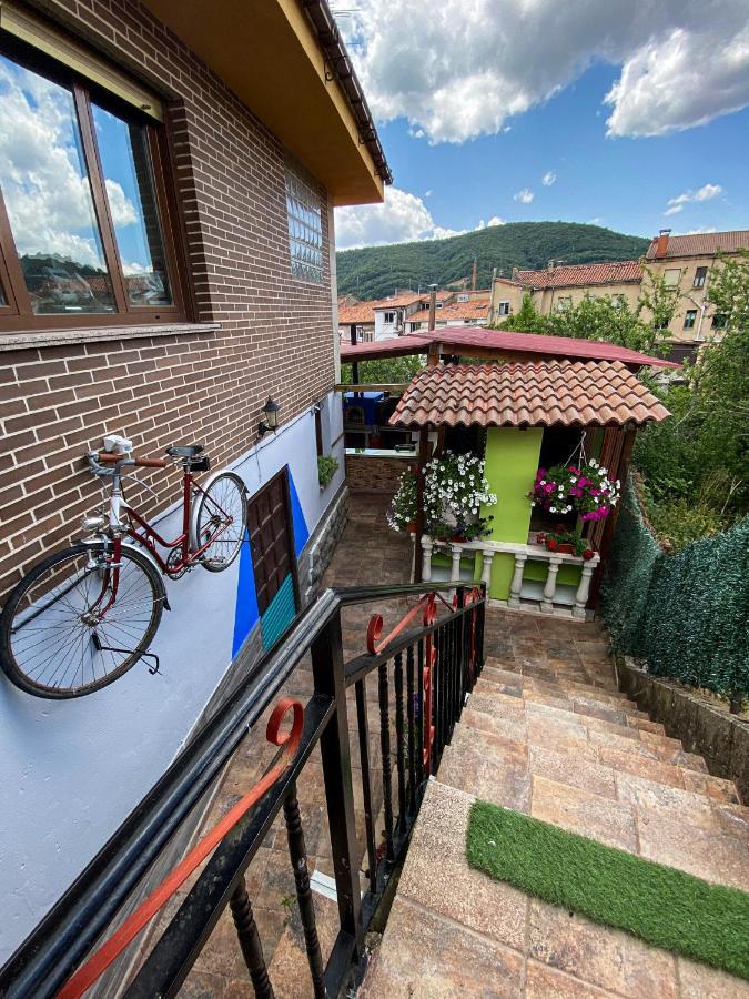 casa julian Villa Cistierna Exterior foto